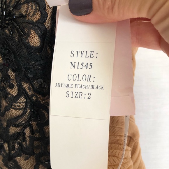 Special occasion/cocktail dress- one shoulder with beautiful lace-sequin detail - Picture 5 of 11